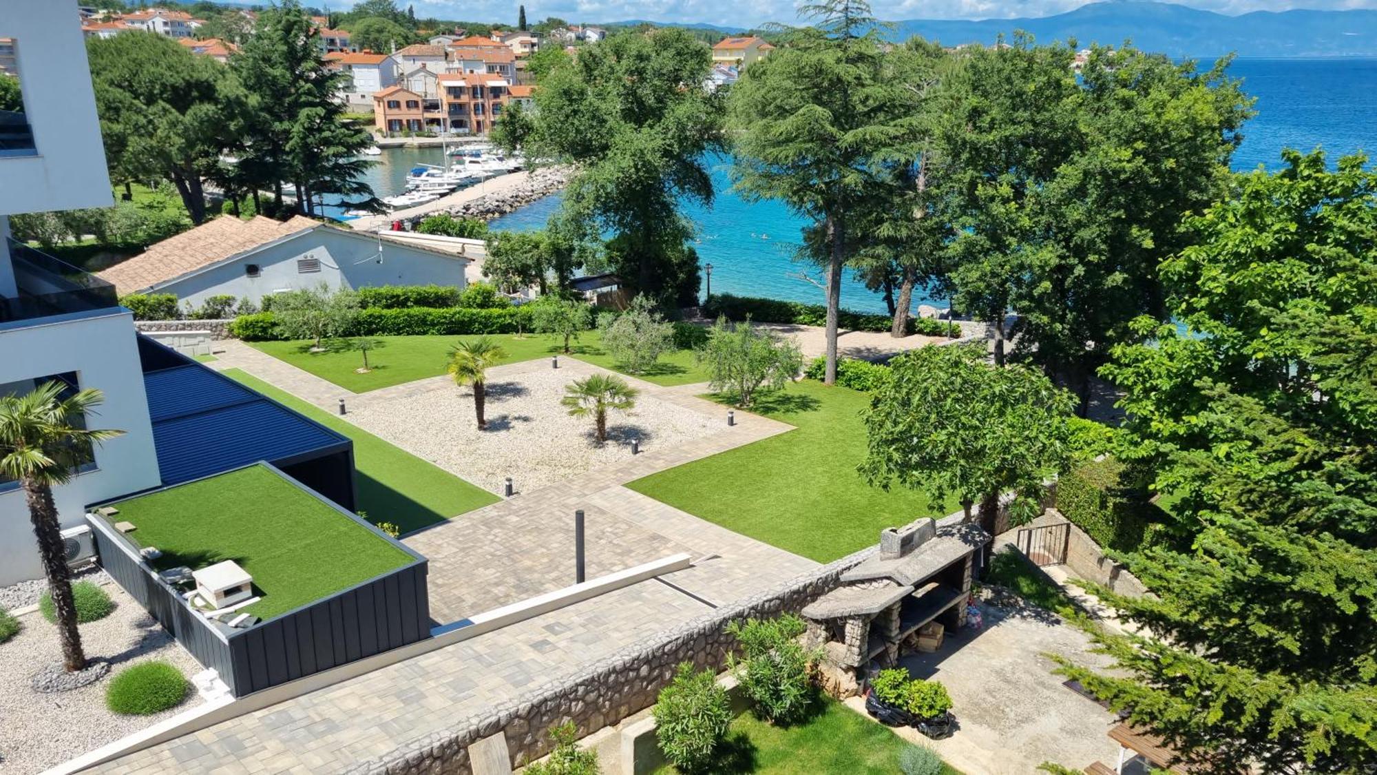 Maestral Apartments Малинска Екстериор снимка